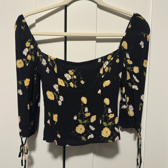 Reformation Grove top in black piazza, size 4 - Picture 2 of 5